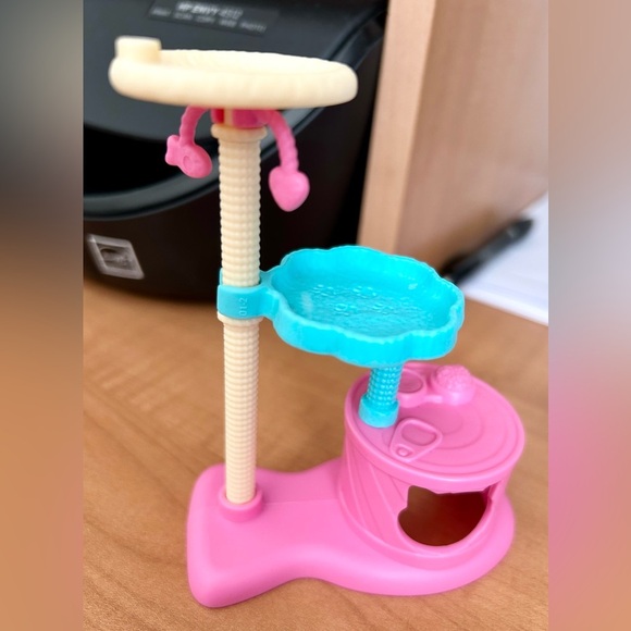 Barbie doll kitty condo playset & accessories lot of 4 toys - Picture 5 of 5